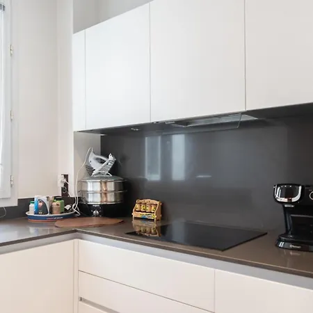 Magnificent Flat In The Heart Of Montparnasse 아파트 *